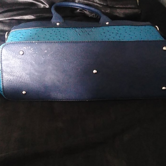 Dasein Purse - Picture 6 of 7